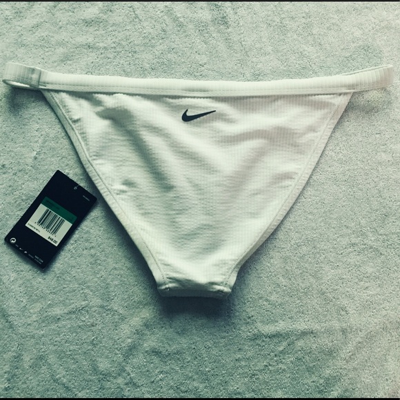 ✨NIKE Athletic Bikini Set - Picture 7 of 10